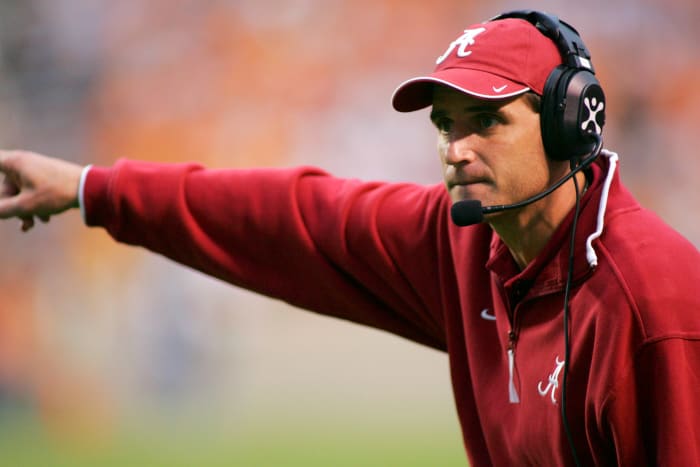 Alabama Crimson Tide's Head Coach Mike Shula makes a point during the game against the Tennessee Volunteers at Neyland Stadium in 2004. The Volunteers won 17-13.